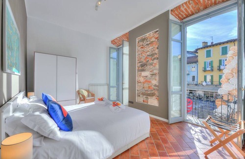 Arona Villa | Stella Del Lago Pied Dans L'Eau