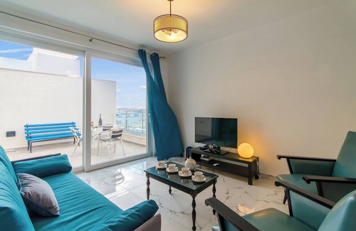 Sliema Villa | Sunny penthouse modern 2 bdr - Sliema
