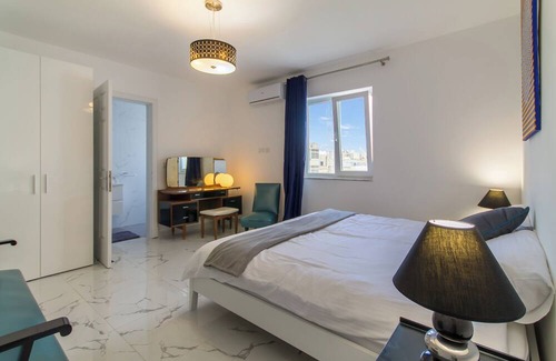 Sliema Villa | Sunny penthouse modern 2 bdr - Sliema