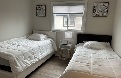 Niagara Falls Casa | K Niagara Guesthouse(Cherry & Mint)