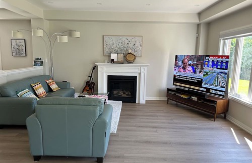 Niagara Falls Casa | K Niagara Guesthouse(Cherry & Mint)