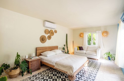 Shiribana Cabaña | Cozy 2-bedroom cottage in brilliant Paradera with AC, WiFi