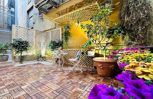 Rione III Colonna Apartamento | ECHOES OF ANCIENT ROME: A GLIMPSE INTO MODERN COMFORT AND HISTORY, SPANISH STEPS