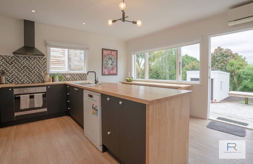Grey Lynn Casa | Perfect Grey Lynn Home