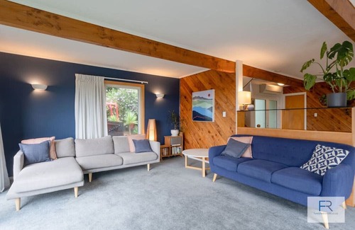 Hillcrest Casa | Hillcrest Bush Retreat (by Furnished Rentals)
