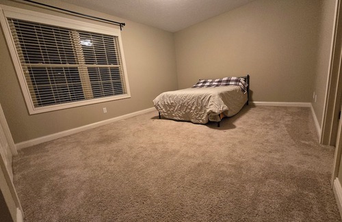 Orange Prairie Casa | Charming 3-bed Rm house with AC and WiFi in a quiet Dunlap N Peoria neighborhood