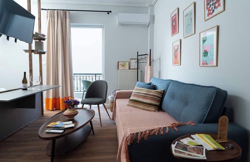 Tripoli Apartamento | Modern & Sunny apartment with Garden View in the heart of the city center NYX 1