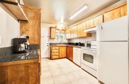 Deschutes River Woods Casa | Private Bend Guest Retreat Near Old Mill District!