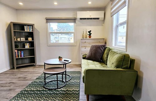Linkletter Casa | 2 bd/1 ba, Tons of Amenities, TV