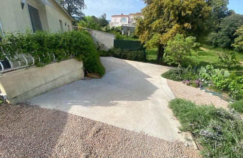 Sarrola-Carcopino Casa | LOCATION SAISONNIERE - Maison 2 pièces à la campagne