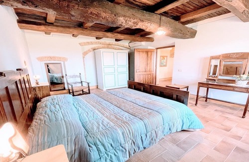 Poreta Otro | Exclusive Pool villa - Close to Spoleto shops and restaurants (12)