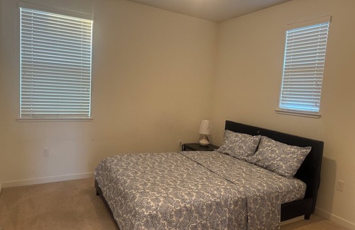 Manteca Casa | Very spacious fully furnished home for family & professionals.