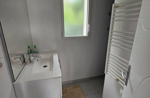 Launaguet Casa | Maison Spacieuse Proche Métro Toulouse - Climatisée+jardin+2 Pkg+piscine