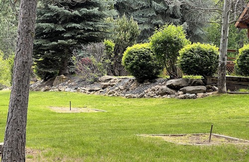 Garden Valley Casa | Unwind in our geothermal pool retreat! Frepit, horseshoe pits, sleeps 10, and WiFi.