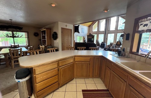 Garden Valley Casa | Unwind in our geothermal pool retreat! Frepit, horseshoe pits, sleeps 10, and WiFi.