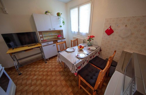 Sazos Apartamento | APARTMENT 5 Mn FROM LUZ ST SAUVEUR 4 PERSONS kitchen 2 bedrooms