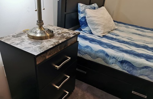 Bowmanville Casa | I'm Glad To Be Home Again Bowmanville - Ground Floor and Basement
