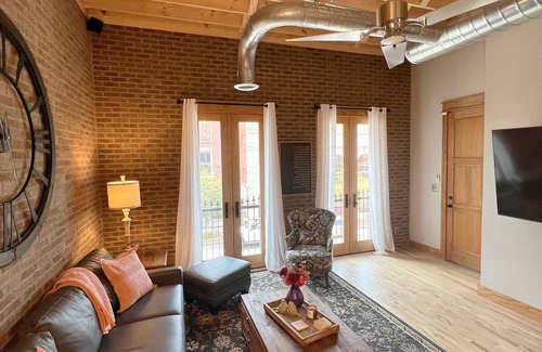 McMinnville Condominio | The Rooftop on Main Overlooking Main Street