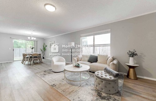 Hutto Casa | Canley Loop on Canley Lp #42147