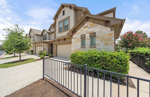 Cedar Park Casa | Elegant Lakeline Residence #42159