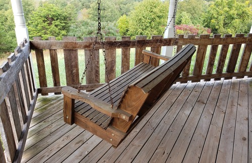 Palestine Casa | Serenity Ridge Relaxing family getaway with a view.