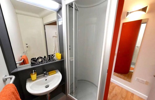 Tottenham Hale Apartamento | Cozy & Budget - Accommodation in London - Students Only