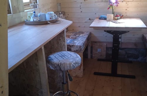 Kletzin Cabina | Tiny-house aus Holz und Lehm mit Eigenem Gartenbereich