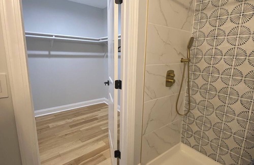 Moravia-Walther Casa | Close to all major universities and Hospitals in Baltimore. Perfect for family.