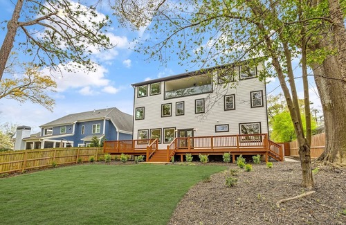 Lindbergh Casa | Exquisite Elegance: Stunning 6BD/6BTH Luxury Residence in the Heart of Buckhead