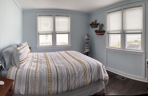 Somers Point Apartamento | Bay View from your BED! Dog friendly and parking!