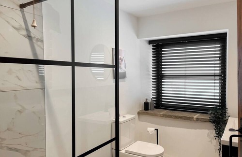 Alfreton Cabaña | 1 bedroom accommodation in Shirland, near Alfreton