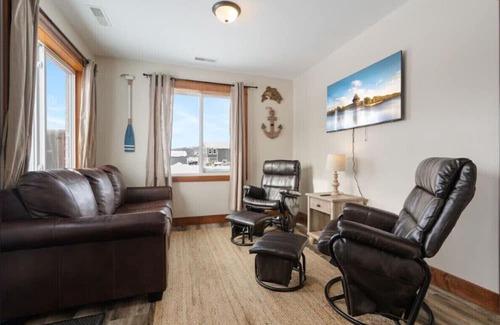 Houghton Casa | Cabins 3 & 4 - Pontoon boat, snowmobile rentals available next door!