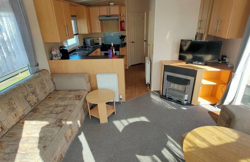 Skegness Chalet De Esquí | Immaculate 2 bedroom caravan in Ingoldmells,