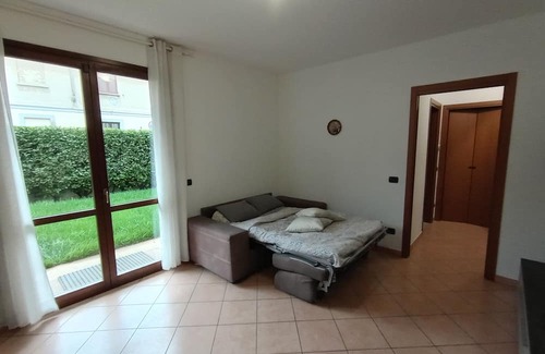 Lissone Apartamento | Grazioso appartamento con giardino privato