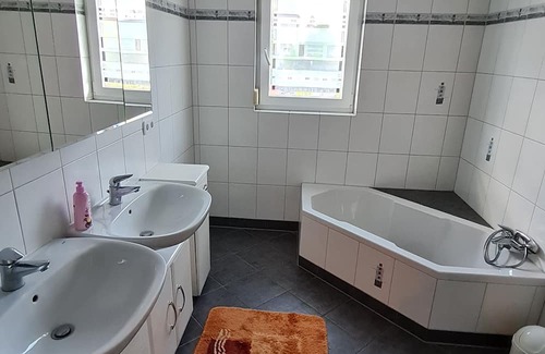 Steinberg am See Apartamento | Großzügige Ferienwohnung in Steinberg am See