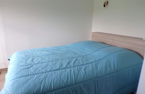 Dieulivol Casa | Holiday Home 'Gîte La Grange' with Shared Pool, Private Terrace and Air Conditioning
