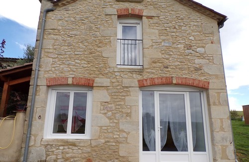 Dieulivol Casa | Holiday Home 'Gîte La Grange' with Shared Pool, Private Terrace and Air Conditioning