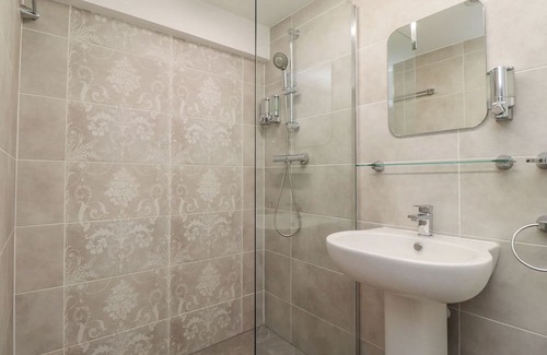 Wark Cabaña | BRUNTON SUITE, family friendly, with a garden in Wark