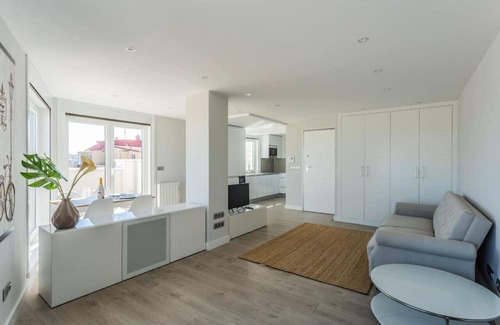 La Coruna Apartamento | Indigo Rooftop Apartment