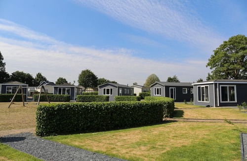 Lathum Chalet De Esquí | Chalet in Gelderland With Hot Tub