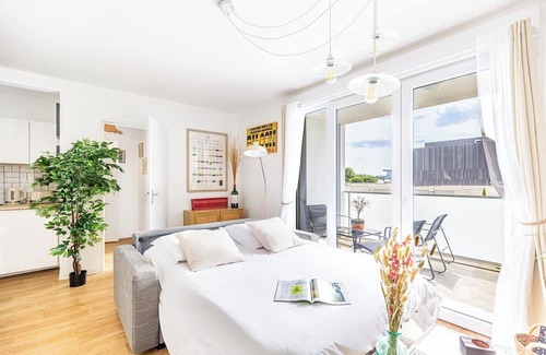 Begles Apartamento | LA Belle Rose Appartement 4 Personnes Proche Gare Bordeaux