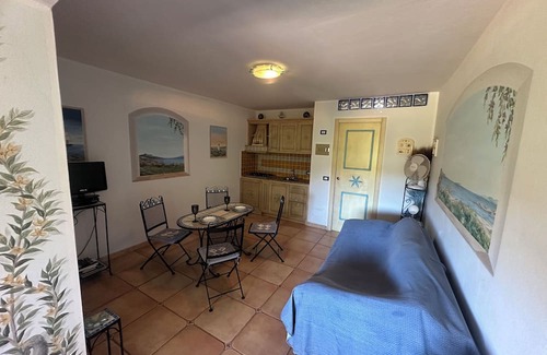 Portisco Apartamento | Vrbo Property