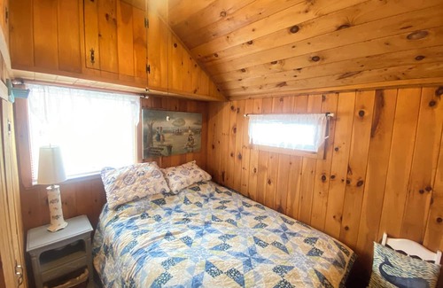 Ogunquit - Wells Cabina | Wells / Ogunquit Cabin. Sleeps 4 Wells /Ogunquit l 10 min car ride beaches