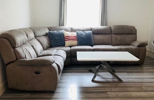 Heath Apartamento | Brilliant Apartment on the ground floor, stunning and spacious reception.