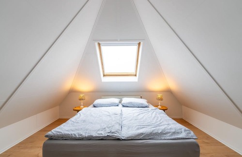Municipality of Zwartewaterland Casa | Cozy Holiday Home in Hasselt Near By The Water