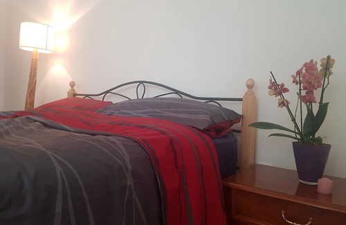 Untere Au Apartamento | City Vibes & Riverside Retreat: Best of Both Worlds in Central Munich!