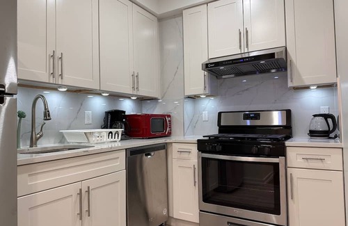 Flushing Chinatown Apartamento | Brand New 1br - Linens Wi-Fi 3rd fl