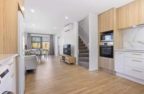 Linwood Apartamento | Unwind in Stylish New Accom in Bustling CHCH U3, Unwind in Stylish New Accom in Bustling CHCH