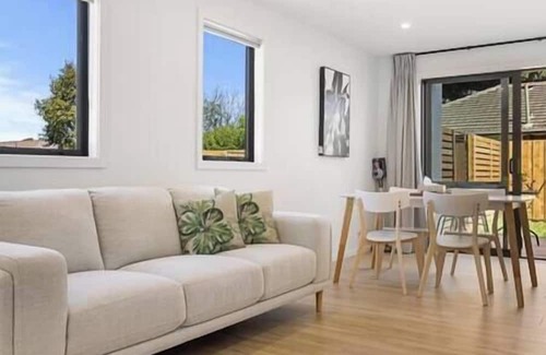 Linwood Apartamento | Unwind in Stylish New Accom in Bustling CHCH U3, Unwind in Stylish New Accom in Bustling CHCH