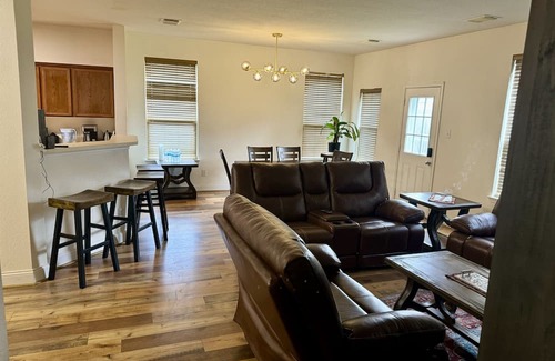 Sugar Land Casa | Delightful 4-Bedroom Residence Sugarland Convenient Access to All Amenities
